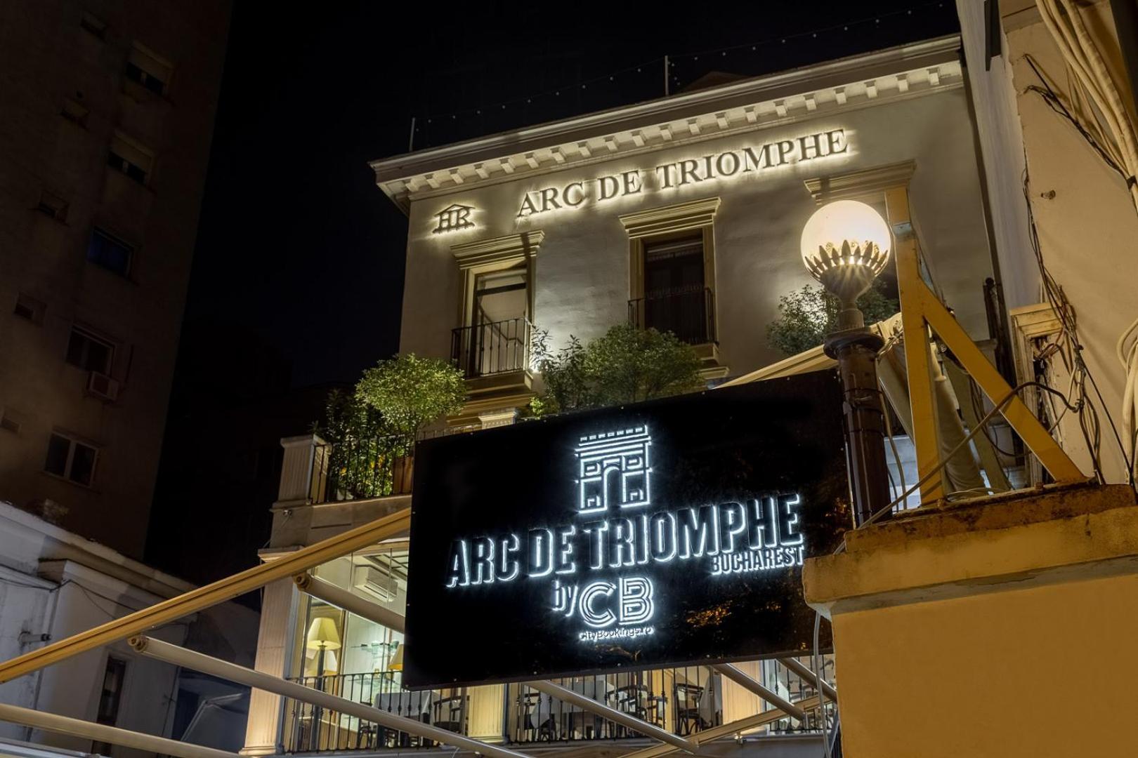 Arc De Triomphe By Citybookings Boekarest Buitenkant foto